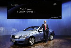 La Mercedes Classe E Cabrio entra in scena a Detroit