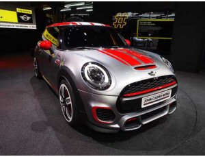 Mini a Detroit, immagini live dal Cobo Center