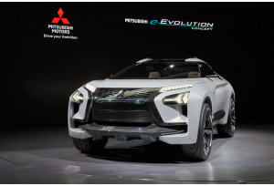 Mitsubishi: a Tokyo debutta la concept e-Evolution