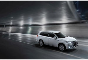 Mitsubishi Outlander Phev: levoluzione della guida Green