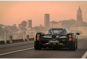 Motor Valley Fest 2023: Pagani Utopia regina dellevento