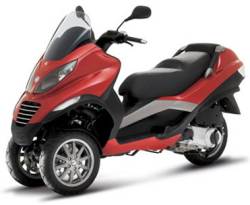 Ufficiale luscita dello Scooter Piaggio Mp3 Hybrid