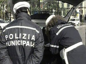 Fiat Dobl�: singolare multa rilevata ad Oria
