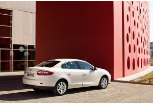 Dinamica e moderna, la nuova Renault Fluence debutta al Salone di Istanbul