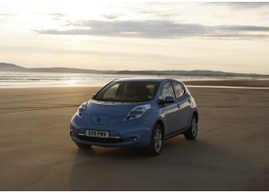 Nissan Leaf anticipa gli ecoincentivi statali 