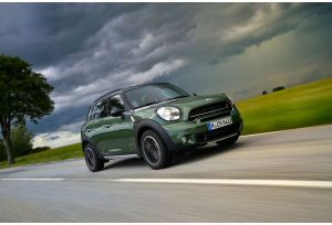 La nuova MINI Countryman rinnova stile e dotazioni