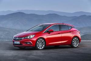 Nuova Opel Astra, efficiente ed elegante