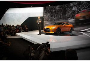 NY Auto Show 2016: la sportivit secondo Nissan e Audi