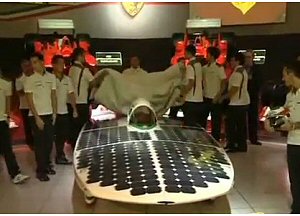 Presentata a Maranello la solar car Emilia II