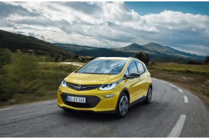 Opel Ampera-e: la nuova elettrica a Parigi 
