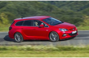 Opel Astra BiTurbo diesel, economicit al top