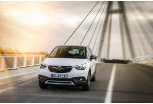 Opel Crossland X: listino e dotazioni