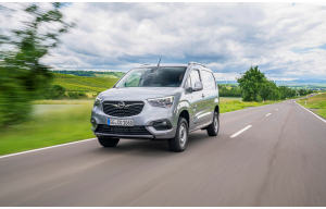Opel: tris di novità