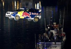 Travis Pastrana stupisce con una nuova impresa