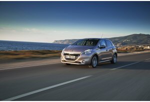 Peugeot 208, una city car a misura di neopatentati