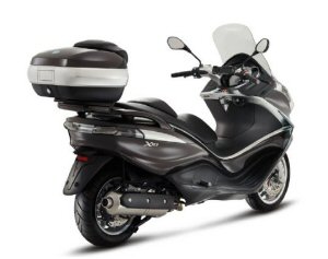Piaggio X10, tutto pronto per il lancio commerciale