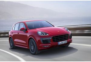 Porsche Cayenne GTS, possente e sportiva