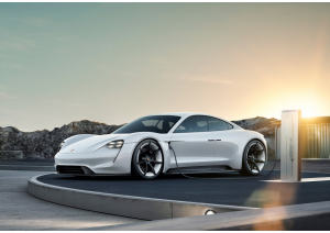 Porsche Mission E: la prima sportiva elettrica si chiamer Taycan