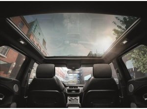 Range Rover Evoque: con Sky View è tutto un altro cielo
