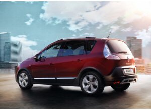 Renault Scenic XMod Cross, versatilit e dinamismo a partire da 21.350 euro