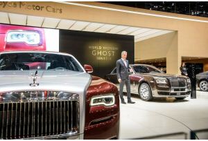 Salone di Ginevra, il lusso in vetrina con Bentley, Bugatti e Rolls-Royce