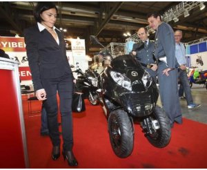 Sequestrato scooter cinese all�EICMA di Milano