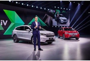 Skoda Enyaq iV: svelata in via ufficiale