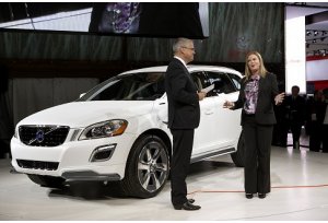 Svelata la Volvo XC60 Plug-in Hybrid Concept al Detroit Auto Show