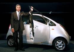 Presentata in India la Tata Nano auto low cost