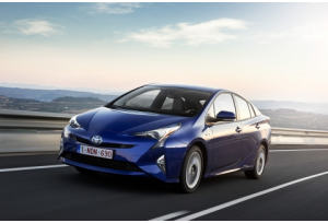 Toyota Prius 2018: il restyling conferma il suo spirito da pioniere