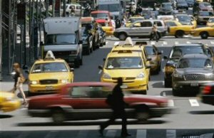 Usa: dal 2013 arrivano le etichette energetiche su auto e mezzi pesanti
