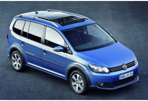 Volkswagen: anche la Touran diventa Cross