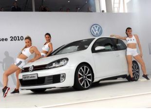Wrthersee: Volkswagen Golf GTI Adidas, lo stile sportivo v in scena