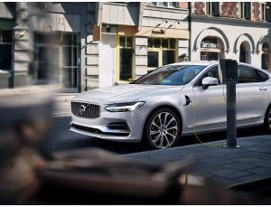 Volvo S90: ecco la nuova berlina premium della gamma