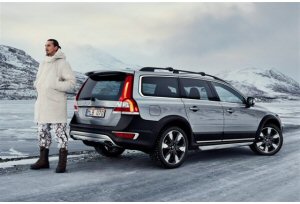 Volvo XC70, Ibrahimovic e Martin celebrano la Svezia