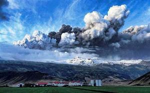 Leruzione di un vulcano islandese ha bloccato lEuropa