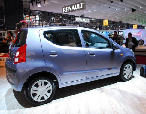 Nissan Pixo