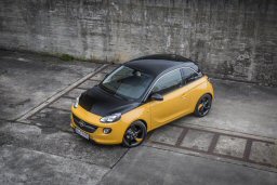 Opel Adam Black Jack