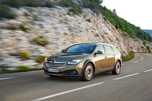 Opel Insignia Country Tourer