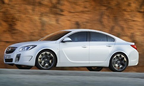 Opel Insignia OPC automatica