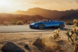 supercar Huayra Roadster