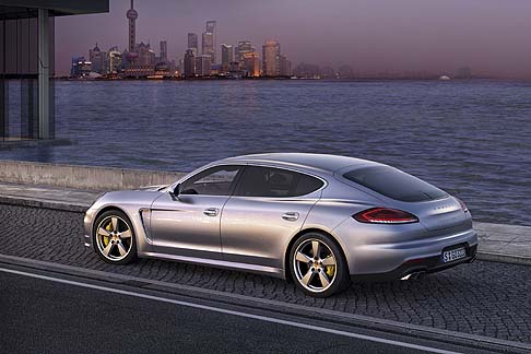 Porsche Panamera 2013