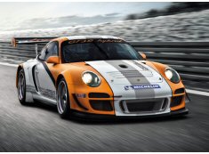 racing cars 911 GT3 R Hybrid 