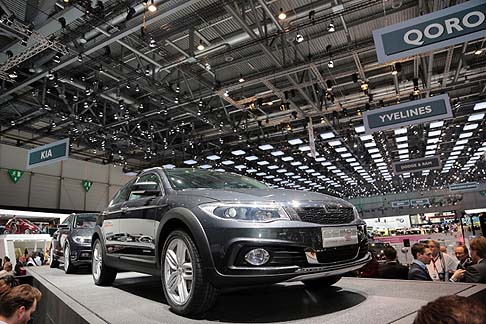 Qoros 3 Cross Hybrid Concept