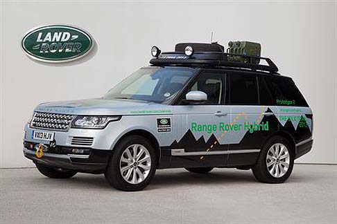 Land Rover - Range Rover Hybrid con 340 CV che genera una coppia max di 700 Nm