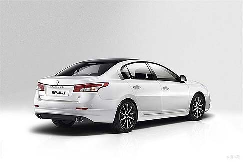 Renault Latitude 2013
