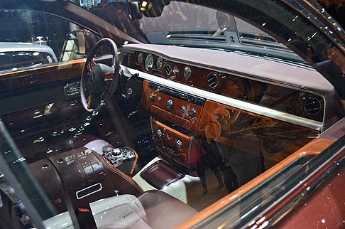 Rolls-Royce Phantom Pinnacle Travel