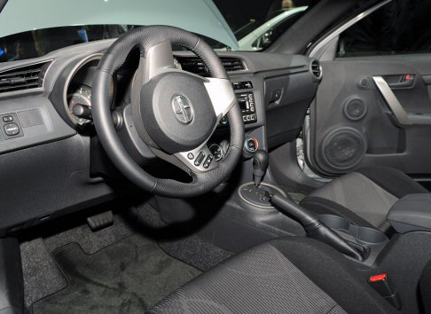 Scion tC 2010
