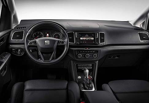 Seat Alhambra 2015