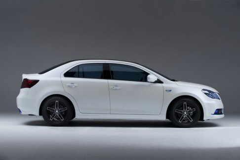 Suzuki Kizashi Concept EcoCharge